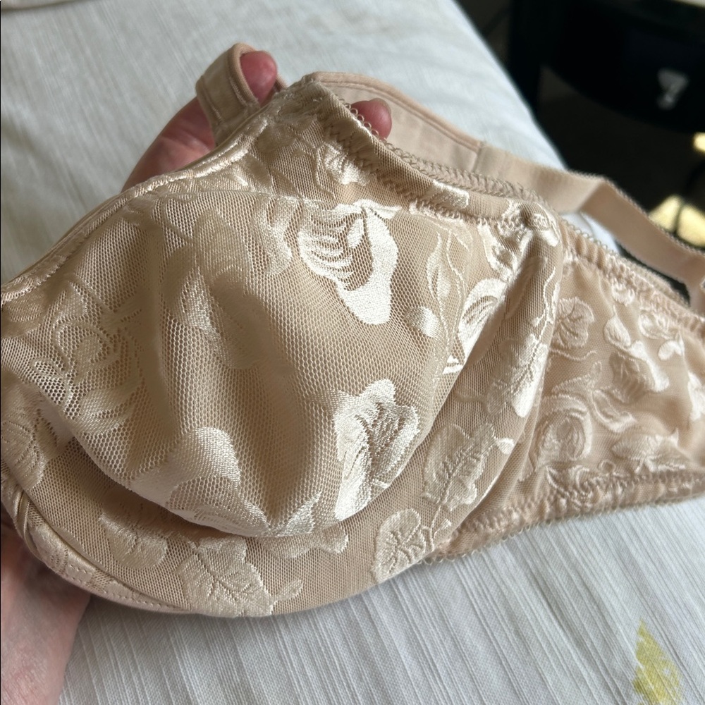 Wacoal Awareness Full Figure Seamless Underwire Bra 85567 - Picture 3 of 4